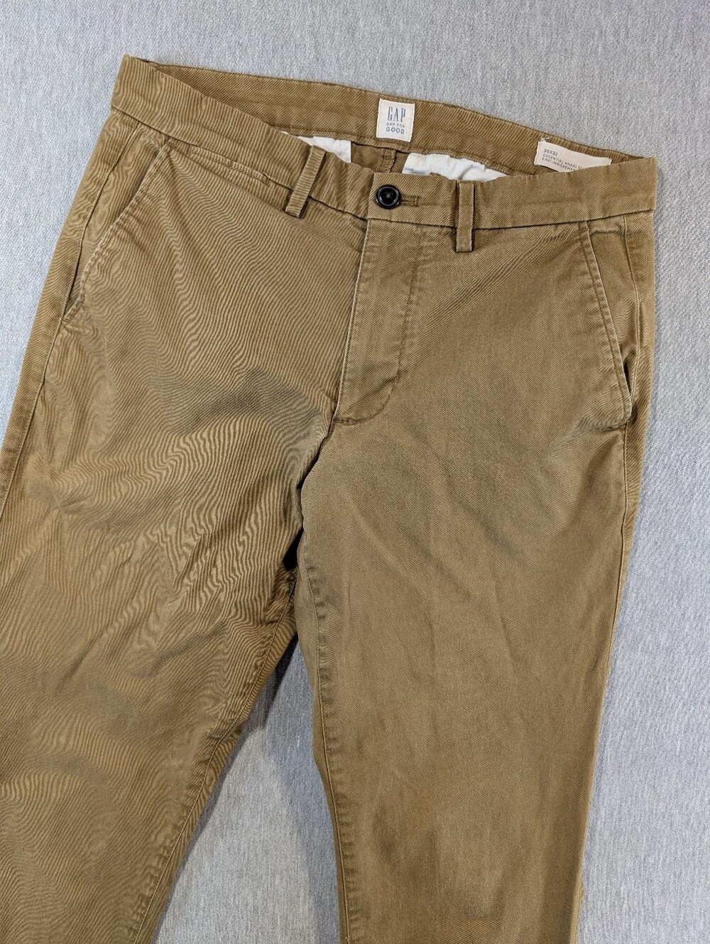 Gap Essential Khaki Slim Chino Pants Men's 30 X 32 Tan